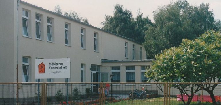 i 1993_Gelände
